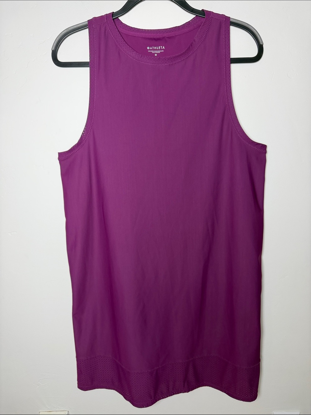 Athleta dress M Performance purple Summer vacation athletic activewear sporty